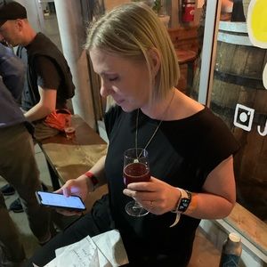 Meet your Posher, Anna